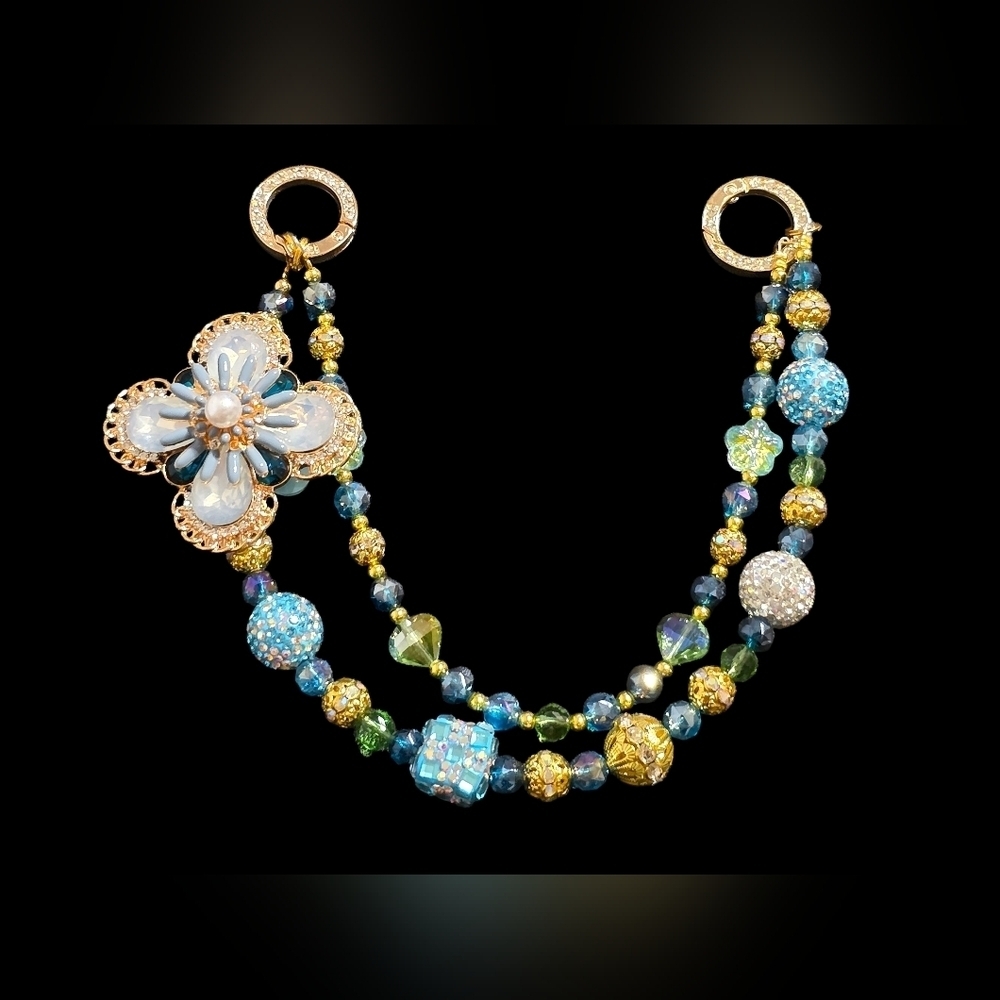 Elegant Clover Beaded Necklace with Floral Accent Bag Charm